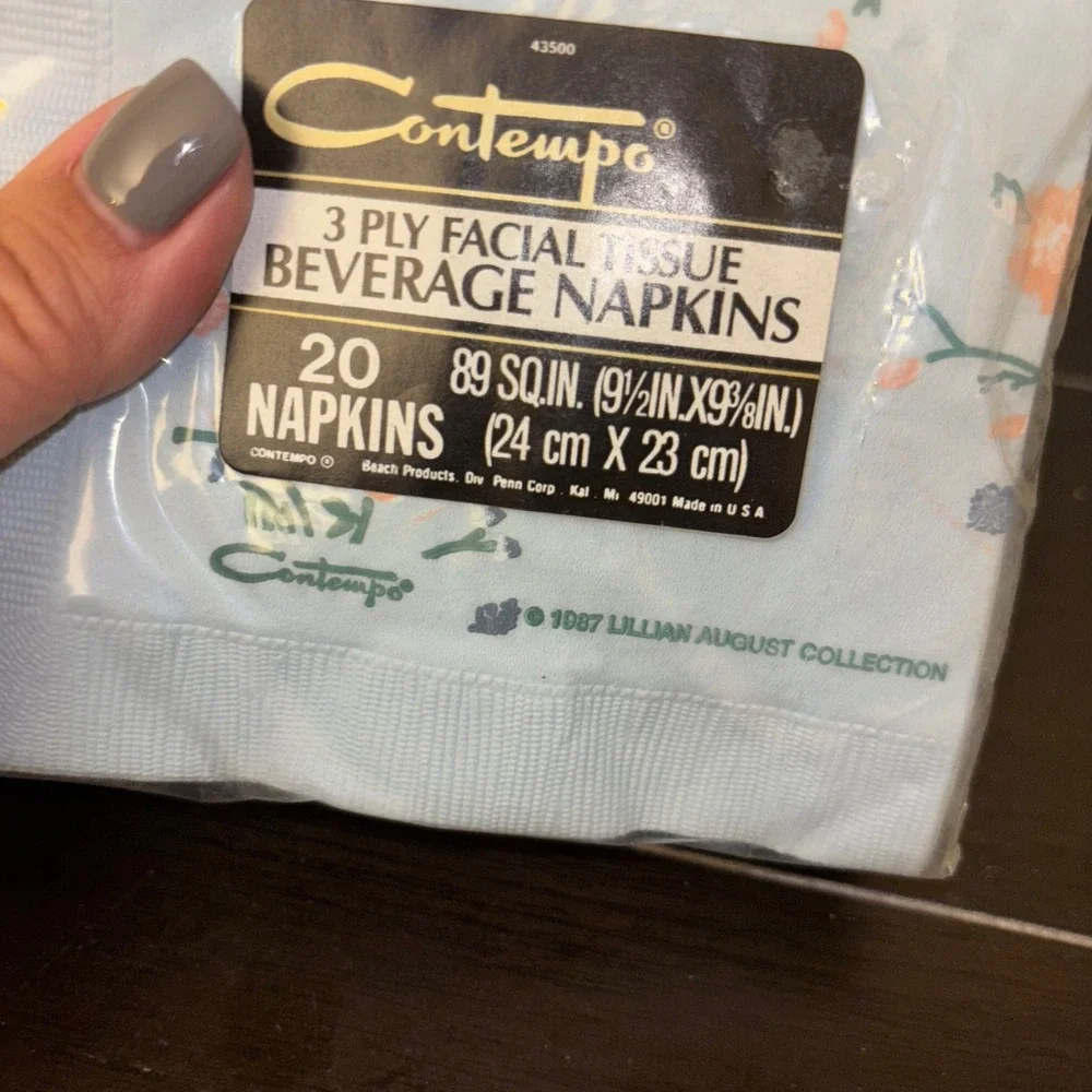 Contempo | 1987 | Lillian August Collection | 3-Ply Facial Tissue Bev‎ Napkins